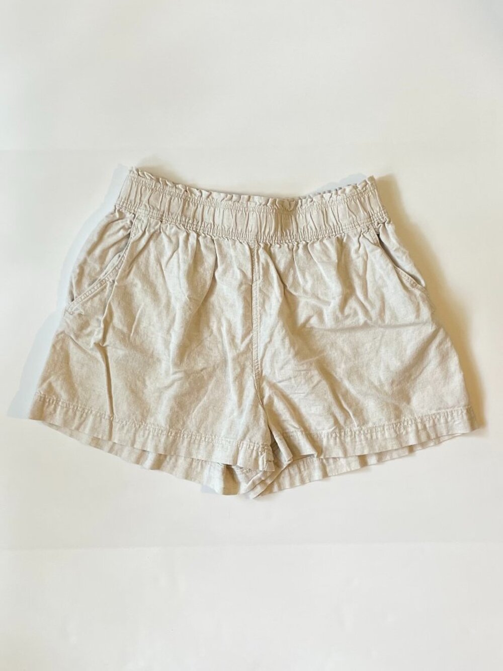 H&M pale sand linen blend shorts Size Small